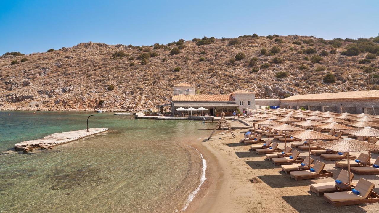 Mandraki Beach Resort Buitenkant foto