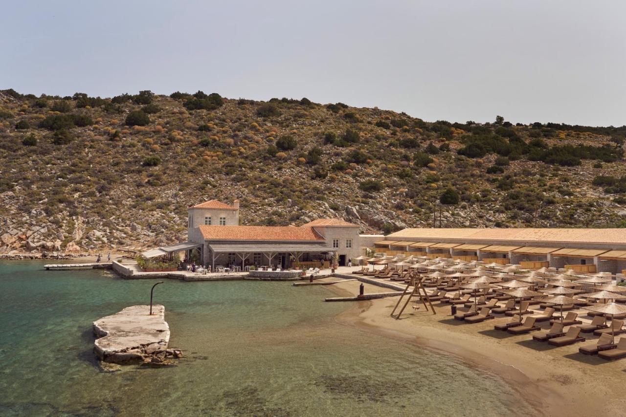 Mandraki Beach Resort Buitenkant foto